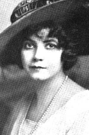 Camille Astor profil kép