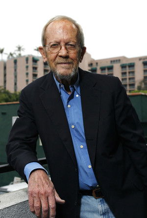 Elmore Leonard profil kép