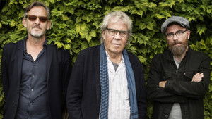 Jørgen Leth & Co.: Vi Sidder Bare Her háttérkép