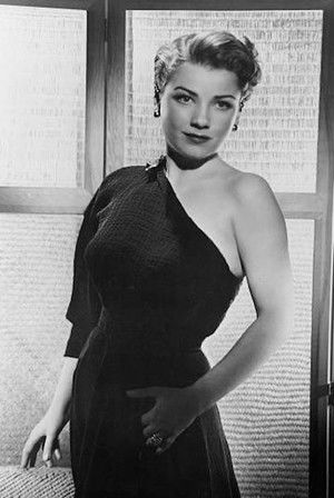 Anne Baxter profil kép