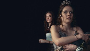 Crowning at the Prom háttérkép