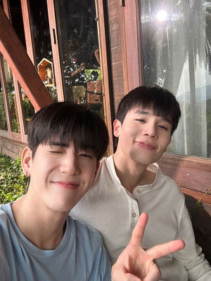 ทำนายทายทัพ poszter