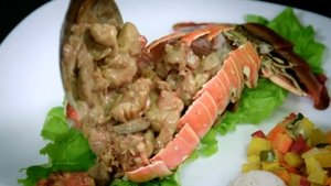 Diners, Drive-Ins and Dives Season 24 Ep.11 11. epizód