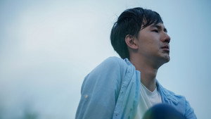 飛往父親的鳥 háttérkép