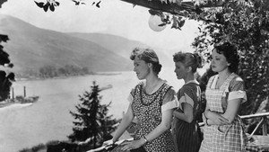Einmal am Rhein háttérkép