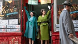 A káprázatos Mrs. Maisel 2. évad Ep.7 Jár hozzá a sapka