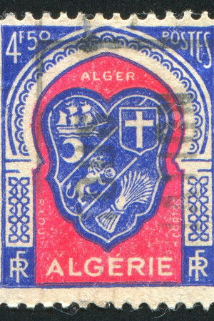 L'Algérie au travail poszter