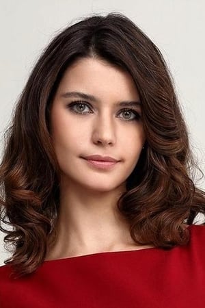 Beren Saat profil kép