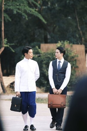 จาฤกรติชา poszter