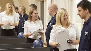 Det er 100 1. évad Ep.1 1. epizód