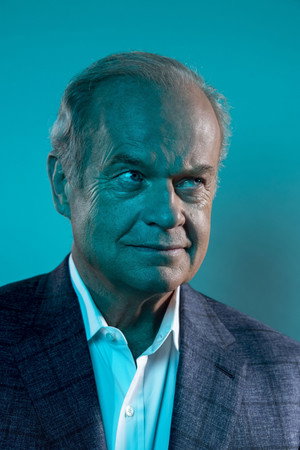 Kelsey Grammer profil kép