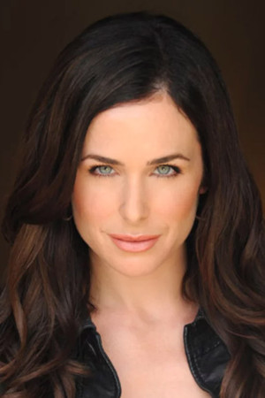 Danielle Bisutti profil kép