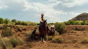 Two Sinners and a Mule háttérkép