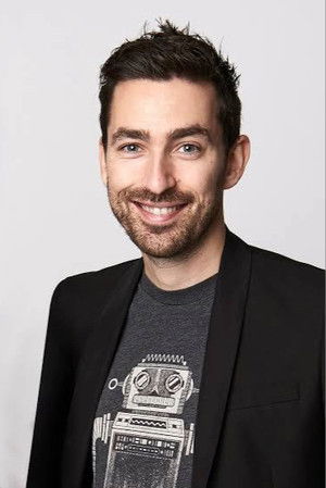 Zach Lipovsky profil kép