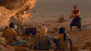 Fin de viaje, Sahara háttérkép