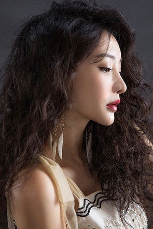 Liu Yan profil kép