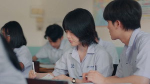 ขอฟังอีกครั้งเพลงรักของเธอ kép