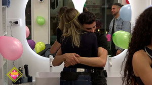 Los vecinos de la casa de al lado 2. évad Ep.8 8. epizód