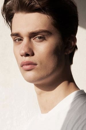 Nicholas Galitzine profil kép