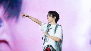 제이홉 투어 '홉 온 더 스테이지' 더 무비 háttérkép