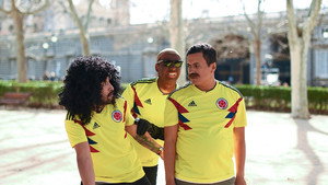 Y nos fuimos pal' mundial háttérkép