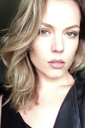 Agnes Bruckner profil kép