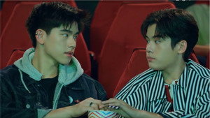 เพื่อนสนิทระวังคิดไม่ซื่อ kép
