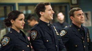 Brooklyn 99 - Nemszázas körzet 3. évad Ep.2 A temetés