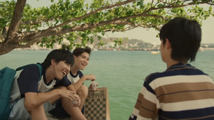 ต้นส้มอยู่บ้านเขา แต่ผลส้มหล่นมาบ้านเราตลอดเลย kép
