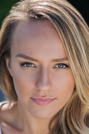 Alyson Walker profil kép