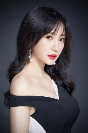 Liu Yan profil kép