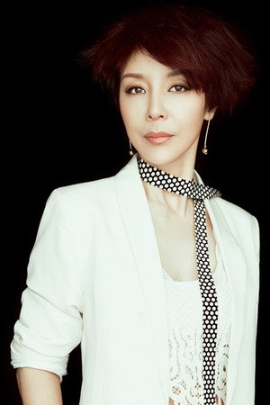 Yue Xiu-Qing profil kép