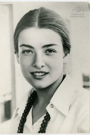 Lika Kavzharadze profil kép