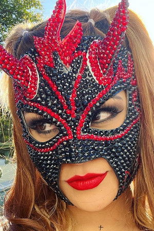 Lady Flammer profil kép