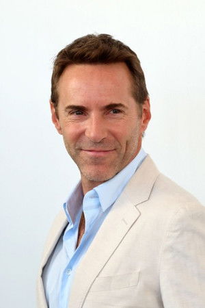 Alessandro Nivola profil kép