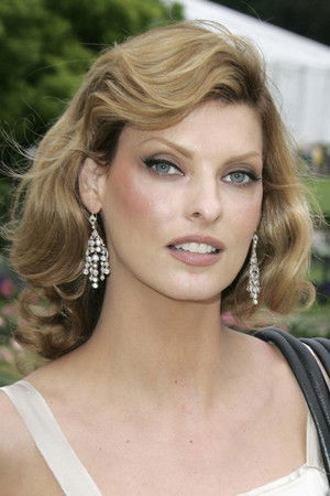 Linda Evangelista profil kép
