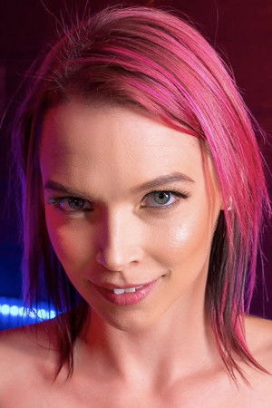 Anna Bell Peaks profil kép