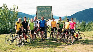 Strength and Honour: Cycling Canada Coast to Coast háttérkép