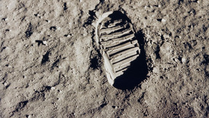 Opération Lune háttérkép