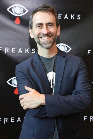 Adam B. Stein profil kép