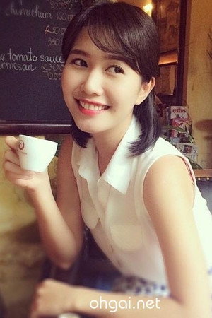 Annie Huỳnh Anh profil kép