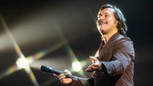 Diego Torres: Sinfónico háttérkép