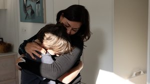 Család vagy háború: Egy fotóriporternő harcai háttérkép