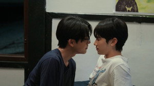 ต้นส้มอยู่บ้านเขา แต่ผลส้มหล่นมาบ้านเราตลอดเลย kép