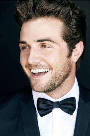 Beau Mirchoff profil kép