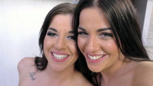 Teen Twins Double Fun háttérkép