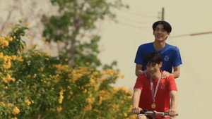 ต้นส้มอยู่บ้านเขา แต่ผลส้มหล่นมาบ้านเราตลอดเลย kép