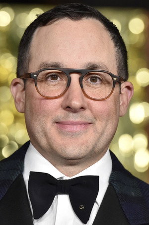 P. J. Byrne profil kép
