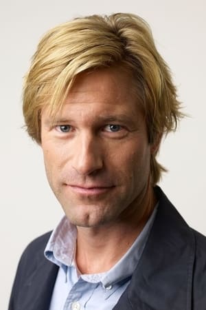 Aaron Eckhart profil kép