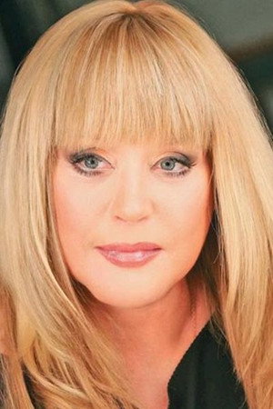 Alla Pugatcheva profil kép